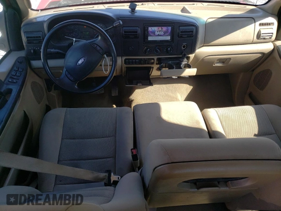 2006 Ford F-250 XL z VIN 1FTSW20P46ED16397, wystawiony jako Copart lot #46612415 z przebiegiem 221 967 mil mil oraz Szkoda całkowita • Salvage title. Historia ofert i sprzedaży dostępna na DreamBid. Obrazek 8.
