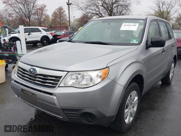 2010 Subaru Forester 2.5X with VIN JF2SH6AC8AH746620, listed as a IAAI auction lot 41965198 with 133,887 mi miles. Bid and sale history available at carsss.com. Image 2.