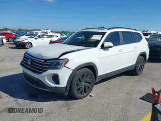2024 Volkswagen Atlas SE с VIN 1V2JR2CA6RC551229, выставлен на аукционе IAAI как лот 41473599 с пробегом 10 243 миль миль и . История ставок и продаж доступна на DreamBid. Изображение 17.
