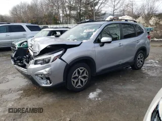 2021 Subaru Forester Premium with VIN JF2SKAJC6MH451959, listed as a Copart auction lot 46230785 with 38,430 mi miles and Salvage Title. Bid and sale history available at carsss.com. Image 1.