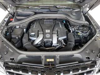 2012 Mercedes-Benz M 63 AMG z VIN 4JGDA7EB8CA090817, wystawiony jako Copart lot #59903915 z przebiegiem 101 046 mil mil oraz Szkoda całkowita • Salvage title. Historia ofert i sprzedaży dostępna na DreamBid. Obrazek 11.