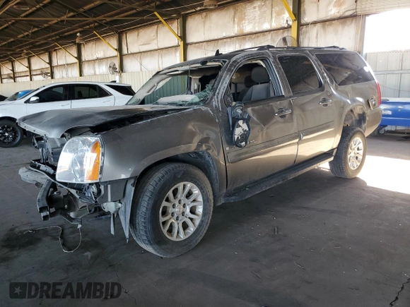 2008 GMC Yukon XL SLE w/3SA with VIN 1GKFC16038R263108, listed as a Copart auction lot 70296804 with 298,370 mi miles and Non Repairable. Bid and sale history available at carsss.com. Image 1.
