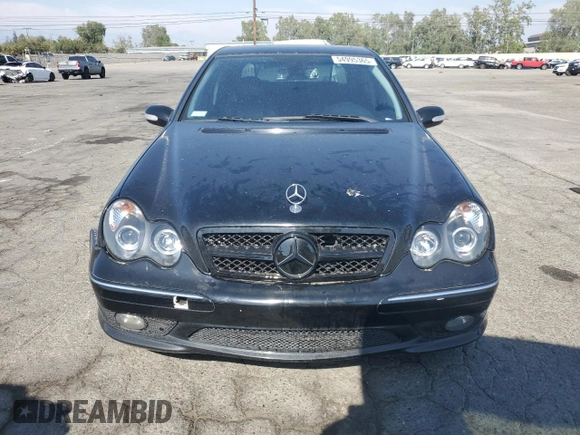 2005 Mercedes-Benz C 230 Kompressor z VIN WDBRF40J55F704686, wystawiony jako Copart lot #54995365 z przebiegiem 247 576 mil mil oraz Szkoda całkowita • Salvage title. Historia ofert i sprzedaży dostępna na DreamBid. Obrazek 5.