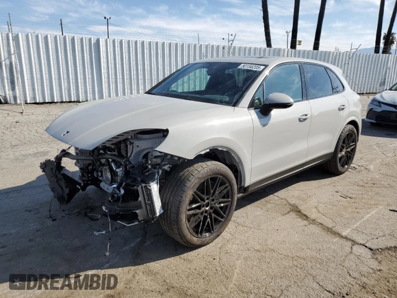 2024 Porsche Cayenne с VIN WP1AA2AY5RDA13168, выставлен на аукционе Copart как лот 50158205 с пробегом 4 568 миль миль и Списание • Salvage title. История ставок и продаж доступна на DreamBid. Изображение 1.