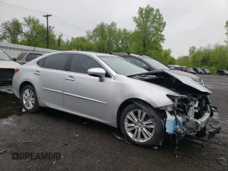 2013 Lexus ES 250 with VIN JTHBK1GG3D2030372, listed as a Copart auction lot 55392735 with 112,175 mi miles and Salvage Title. Bid and sale history available at DreamBid. Image 4.