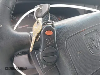 1999 Dodge 1500 z VIN 1B7HF16Z6XS286934, wystawiony jako IAAI lot #42331463 z przebiegiem 115 595 mil mil oraz . Historia ofert i sprzedaży dostępna na DreamBid. Obrazek 11.