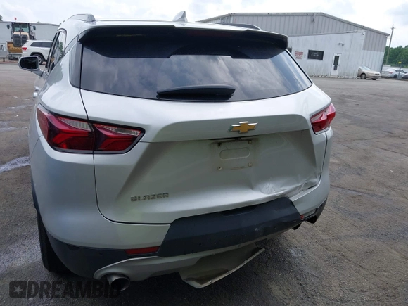 2020 Chevrolet Blazer LT z VIN 3GNKBBRA0LS717044, wystawiony jako IAAI lot #42125519 z przebiegiem 111 685 mil mil oraz . Historia ofert i sprzedaży dostępna na DreamBid. Obrazek 6.