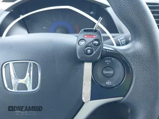2012 Honda Civic LX с VIN 19XFB2F5XCE306217, выставлен на аукционе IAAI как лот 42476498 с пробегом 160 932 миль миль и . История ставок и продаж доступна на DreamBid. Изображение 11.