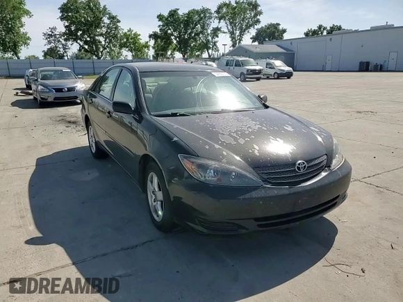 2004 Toyota Camry LE with VIN 4T1BE32K14U318133, listed as a Copart auction lot 54238185 with 293,761 mi miles and Salvage Title. Bid and sale history available at carsss.com. Image 13.