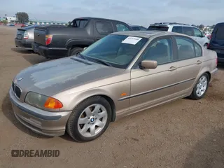 2001 BMW 3 Series 325i z VIN WBAAV33461FU75735, wystawiony jako IAAI lot #42233948 z przebiegiem 158 903 mil mil oraz . Historia ofert i sprzedaży dostępna na DreamBid. Obrazek 2.