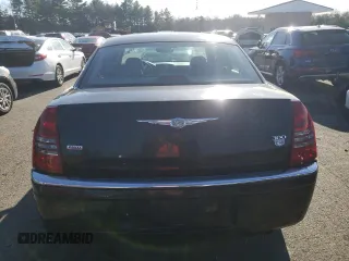 2005 Chrysler 300 300C AWD z VIN 2C3AK63H65H671814, wystawiony jako Copart lot #82867974 z przebiegiem 153 186 mil mil oraz Nie do naprawy. Historia ofert i sprzedaży dostępna na DreamBid. Obrazek 6.