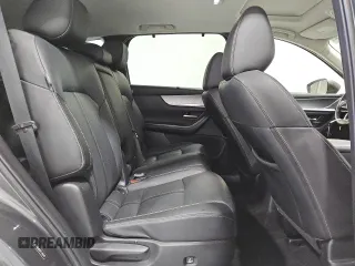 2024 Mazda CX-90 Preferred z VIN JM3KKBHDXR1148449, wystawiony jako Copart lot #55865375 z przebiegiem 28 915 mil mil oraz Tytuł czysty. Historia ofert i sprzedaży dostępna na DreamBid. Obrazek 11.