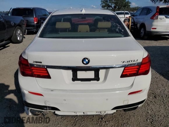 2014 BMW 7 Series 740Li xDrive with VIN WBAYF4C58ED281977, listed as a Copart auction lot 44084005 with 154,592 mi miles and Clean Title. Bid and sale history available at carsss.com. Image 6.