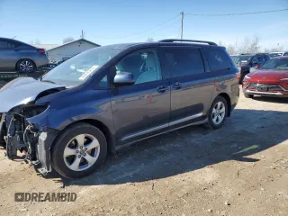 2018 Toyota Sienna LE Auto Access Seat with VIN 5TDKZ3DCXJS910757, listed as a Copart auction lot 46435435 with 80,774 mi miles and Salvage Title. Bid and sale history available at carsss.com. Image 1.