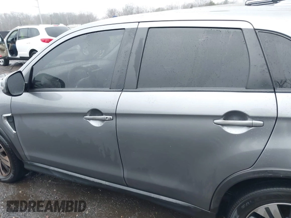 2021 Mitsubishi Outlander Sport SE with VIN JA4APVAU7MU009964, listed as a IAAI auction lot 41017775 with 84,521 mi miles. Bid and sale history available at carsss.com. Image 14.