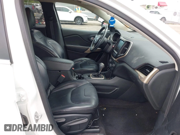 2017 Jeep Cherokee Limited с VIN 1C4PJLDB7HW610561, выставлен на аукционе IAAI как лот 42629863 с пробегом 82 180 миль миль и . История ставок и продаж доступна на DreamBid. Изображение 5.