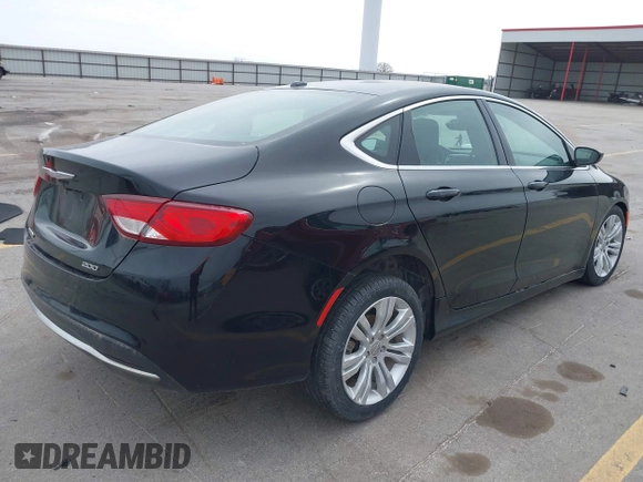 2015 Chrysler 200 Limited with VIN 1C3CCCAB5FN546251, listed as a IAAI auction lot 41860725 with 171,380 mi miles. Bid and sale history available at carsss.com. Image 4.