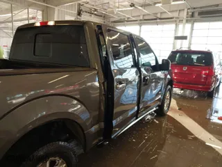 2015 Ford F-150 XL with VIN 1FTEW1CG2FKE36882, listed as a IAAI auction lot 41364096 with 143,167 mi miles. Bid and sale history available at carsss.com. Image 18.