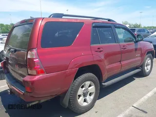 2005 Toyota 4Runner SR5 z VIN JTEBU14R258036885, wystawiony jako IAAI lot #42241853 z przebiegiem 221 981 mil mil oraz . Historia ofert i sprzedaży dostępna na DreamBid. Obrazek 4.