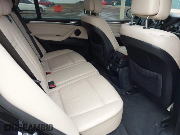 2013 BMW X5 xDrive50i с VIN 5UXZV8C54DL426713, выставлен на аукционе IAAI как лот 41742982 с пробегом 103 208 миль миль и . История ставок и продаж доступна на DreamBid. Изображение 8.