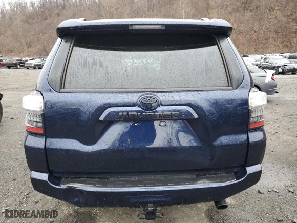 2024 Toyota 4Runner SR5 Premium with VIN JTENU5JR3R6251766, listed as a Copart auction lot 50371375 with 5,222 mi miles and Salvage Title. Bid and sale history available at carsss.com. Image 6.