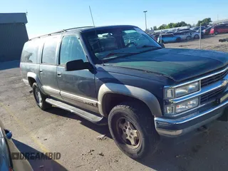 1999 Chevrolet Suburban with VIN 1GNFK16R0XJ319717, listed as a IAAI auction lot 42710366 with 275,908 mi miles and . Bid and sale history available at DreamBid. Image 1.