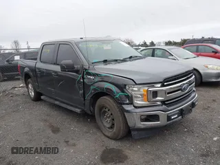 2018 Ford F-150 XL with VIN 1FTEW1CB8JFC64900, listed as a IAAI auction lot 41453035 with 221,094 mi miles. Bid and sale history available at carsss.com. Image 1.