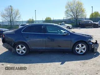 2008 Volkswagen Jetta SE with VIN 3VWRZ71K28M092871, listed as a IAAI auction lot 42059585 with Not provided miles and . Bid and sale history available at DreamBid. Image 12.