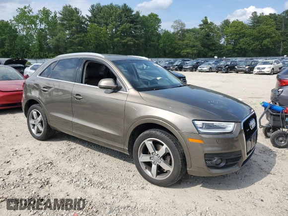 2015 Audi Q3 Premium Plus with VIN WA1EFCFS7FR005709, listed as a Copart auction lot 58533725 with 84,527 mi miles and Clean title. Bid and sale history available at DreamBid. Image 4.