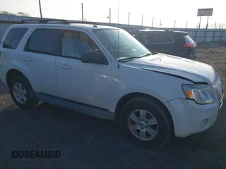 2010 Mercury Mariner z VIN 4M2CN8B74AKJ00237, wystawiony jako IAAI lot #41585679 z przebiegiem 155 236 mil mil oraz . Historia ofert i sprzedaży dostępna na DreamBid. Obrazek 1.