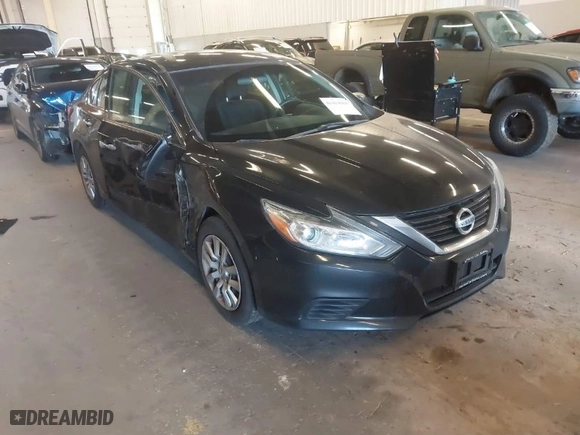 2017 Nissan Altima 2.5 S with VIN 1N4AL3APXHN356467, listed as a IAAI auction lot 41414684 with 117,173 mi miles. Bid and sale history available at carsss.com. Image 1.