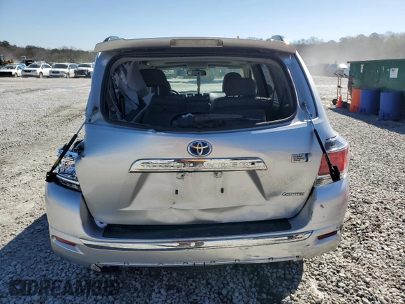 2013 Toyota Highlander Limited z VIN JTEDC3EH4D2018824, wystawiony jako Copart lot #49459795 z przebiegiem Nie podano mil oraz Szkoda całkowita • Salvage title. Historia ofert i sprzedaży dostępna na DreamBid. Obrazek 6.