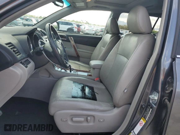 2013 Toyota Highlander Limited with VIN 5TDYK3EH5DS122904, listed as a Copart auction lot 55686225 with 221,905 mi miles and Salvage title. Bid and sale history available at DreamBid. Image 7.