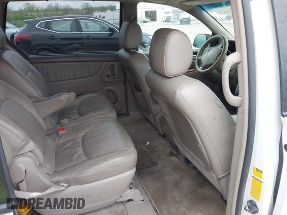 2007 Toyota Sienna XLE with VIN 5TDZK22C57S081282, listed as a IAAI auction lot 42154188 with 245,815 mi miles. Bid and sale history available at carsss.com. Image 8.