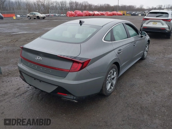 2023 Hyundai Sonata SEL z VIN KMHL64JA2PA256098, wystawiony jako IAAI lot #41846406 z przebiegiem 17 297 mil mil oraz . Historia ofert i sprzedaży dostępna na DreamBid. Obrazek 4.
