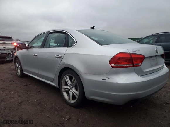 2014 Volkswagen Passat SE w/Sunroof with VIN 1VWBS7A33EC051984, listed as a Copart auction lot 85201944 with 89,312 mi miles and Salvage Title. Bid and sale history available at carsss.com. Image 2.