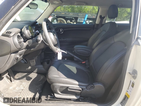 2020 MINI Hardtop Cooper with VIN WMWXR3C0XL2M31386, listed as a Copart auction lot 51746645 with 41,354 mi miles and Salvage title. Bid and sale history available at DreamBid. Image 7.