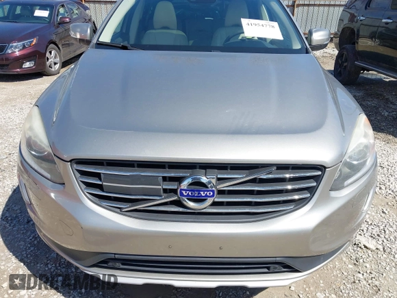 2016 Volvo XC60 T6 Drive-E Platinum z VIN YV449MDMXG2867316, wystawiony jako IAAI lot #41954778 z przebiegiem 97 586 mil mil oraz . Historia ofert i sprzedaży dostępna na DreamBid. Obrazek 6.