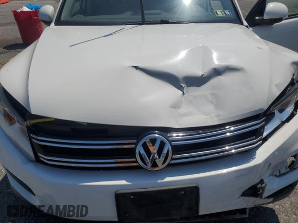 2017 Volkswagen Tiguan S with VIN WVGBV7AX8HK016005, listed as a Copart auction lot 62390515 with 68,026 mi miles and Salvage title. Bid and sale history available at DreamBid. Image 11.