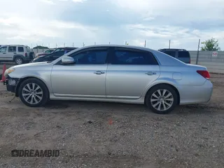 2011 Toyota Avalon with VIN 4T1BK3DB2BU403081, listed as a IAAI auction lot 42423865 with 204,371 mi miles and . Bid and sale history available at DreamBid. Image 14.