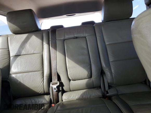 2010 Jeep Commander Sport z VIN 1J4RH4GK9AC122462, wystawiony jako Copart lot #85060484 z przebiegiem 178 901 mil mil oraz Szkoda całkowita • Salvage title. Historia ofert i sprzedaży dostępna na DreamBid. Obrazek 10.