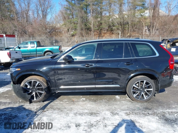 2024 Volvo XC90 Plus Bright Theme with VIN YV4062PE9R1172236, listed as a IAAI auction lot 41246801 with 9,673 mi miles. Bid and sale history available at carsss.com. Image 14.