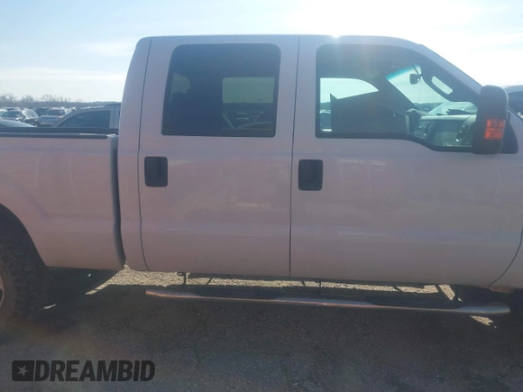 2014 Ford Super Duty F-250 SRW XL with VIN 1FT7W2B69EEB43193, listed as a IAAI auction lot 41463083 with 330,282 mi miles. Bid and sale history available at carsss.com. Image 13.