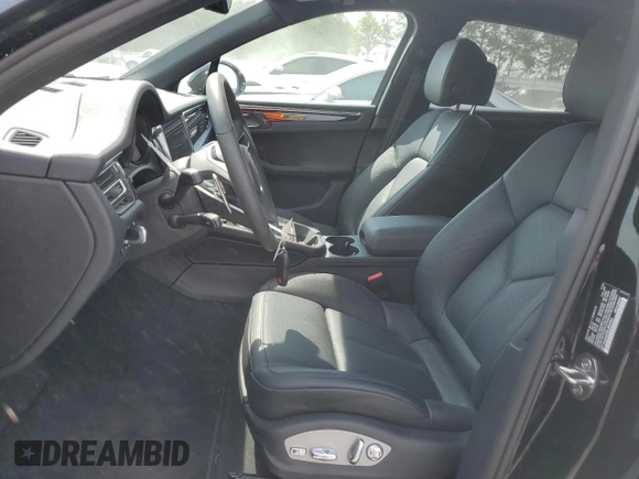 2025 Porsche Macan with VIN WP1AA2A52SLB05954, listed as a Copart auction lot 52424065 with 1,320 mi miles and Salvage title. Bid and sale history available at DreamBid. Image 7.