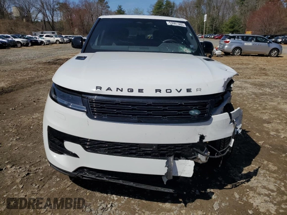 2025 Land Rover Range Rover Sport SE with VIN SAL1P9EU1SA459057, listed as a Copart auction lot 53961465 with 1,902 mi miles and Clean Title. Bid and sale history available at carsss.com. Image 5.