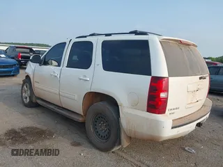 2014 Chevrolet Tahoe LT with VIN 1GNSKBE01ER240904, listed as a IAAI auction lot 42277461 with 176,745 mi miles and . Bid and sale history available at DreamBid. Image 3.
