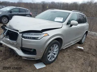 2016 Volvo XC90 T6 Momentum with VIN YV4A22PK2G1023461, listed as a IAAI auction lot 41517909 with 177,890 mi miles. Bid and sale history available at carsss.com. Image 17.