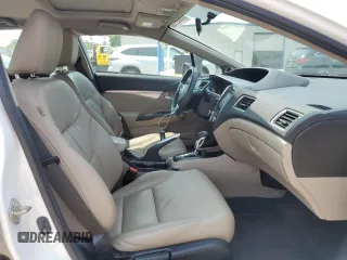 2015 Honda Civic EX-L z VIN 19XFB2F94FE205715, wystawiony jako Copart lot #59552715 z przebiegiem 68 145 mil mil oraz Szkoda całkowita • Salvage title. Historia ofert i sprzedaży dostępna na DreamBid. Obrazek 7.