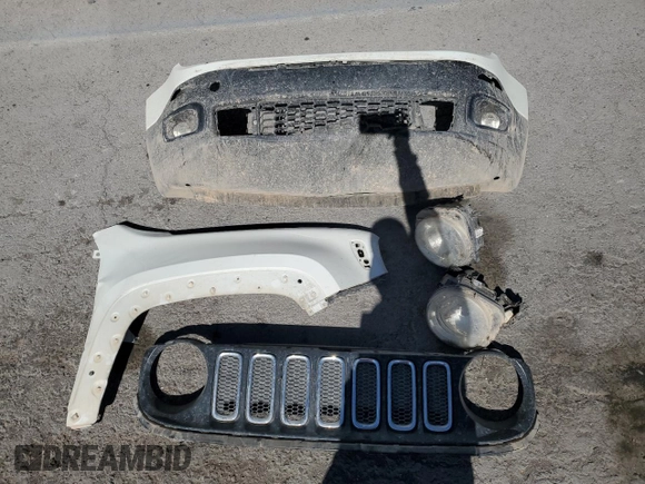 2018 Jeep Renegade Latitude z VIN ZACCJABB6JPJ24894, wystawiony jako Copart lot #55977115 z przebiegiem 79 430 mil mil oraz Szkoda całkowita • Salvage title. Historia ofert i sprzedaży dostępna na DreamBid. Obrazek 12.