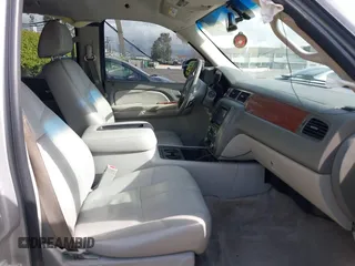 2007 GMC Yukon XL SLT with VIN 1GKFK16337J249607, listed as a IAAI auction lot 41896517 with 233,878 mi miles and . Bid and sale history available at DreamBid. Image 5.